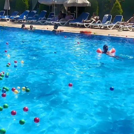 Hotell Irem Family Club Side