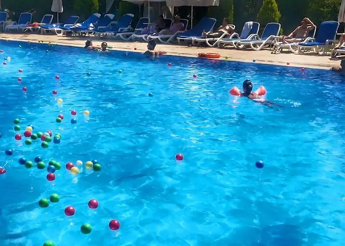 Hotel Irem Family Club Side